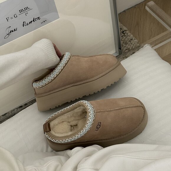 📌📌🌸UGG Tazz Mustard Seed Suede Platform Clog🌸 - Picture 7 of 10